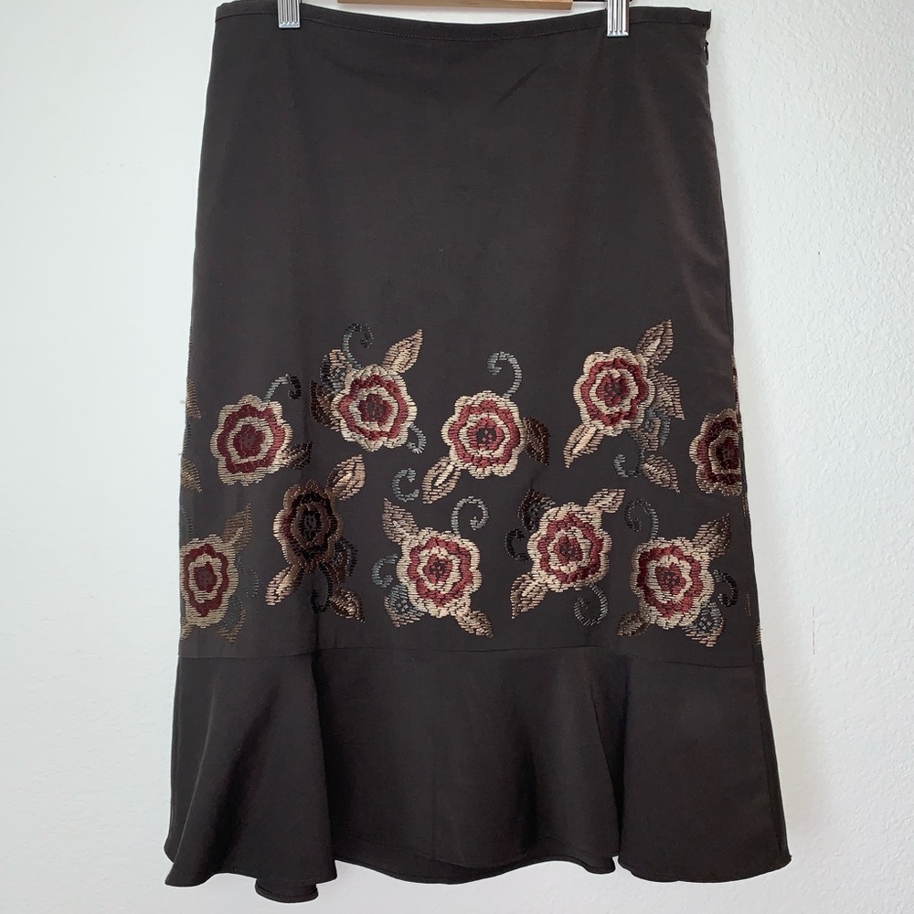 Ann Taylor Loft embroidered skirt